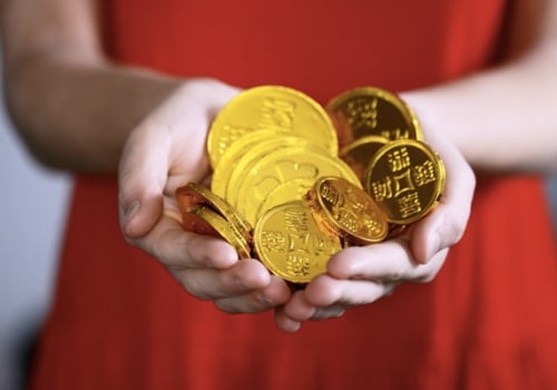 Is it better to invest in gold or sip?